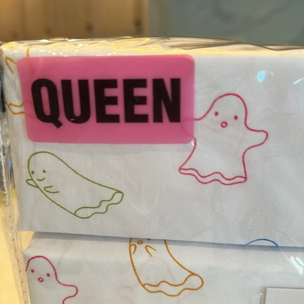 Rae Dunn Halloween Queen Sized Ghost sheet set 🎃 👻 NWT